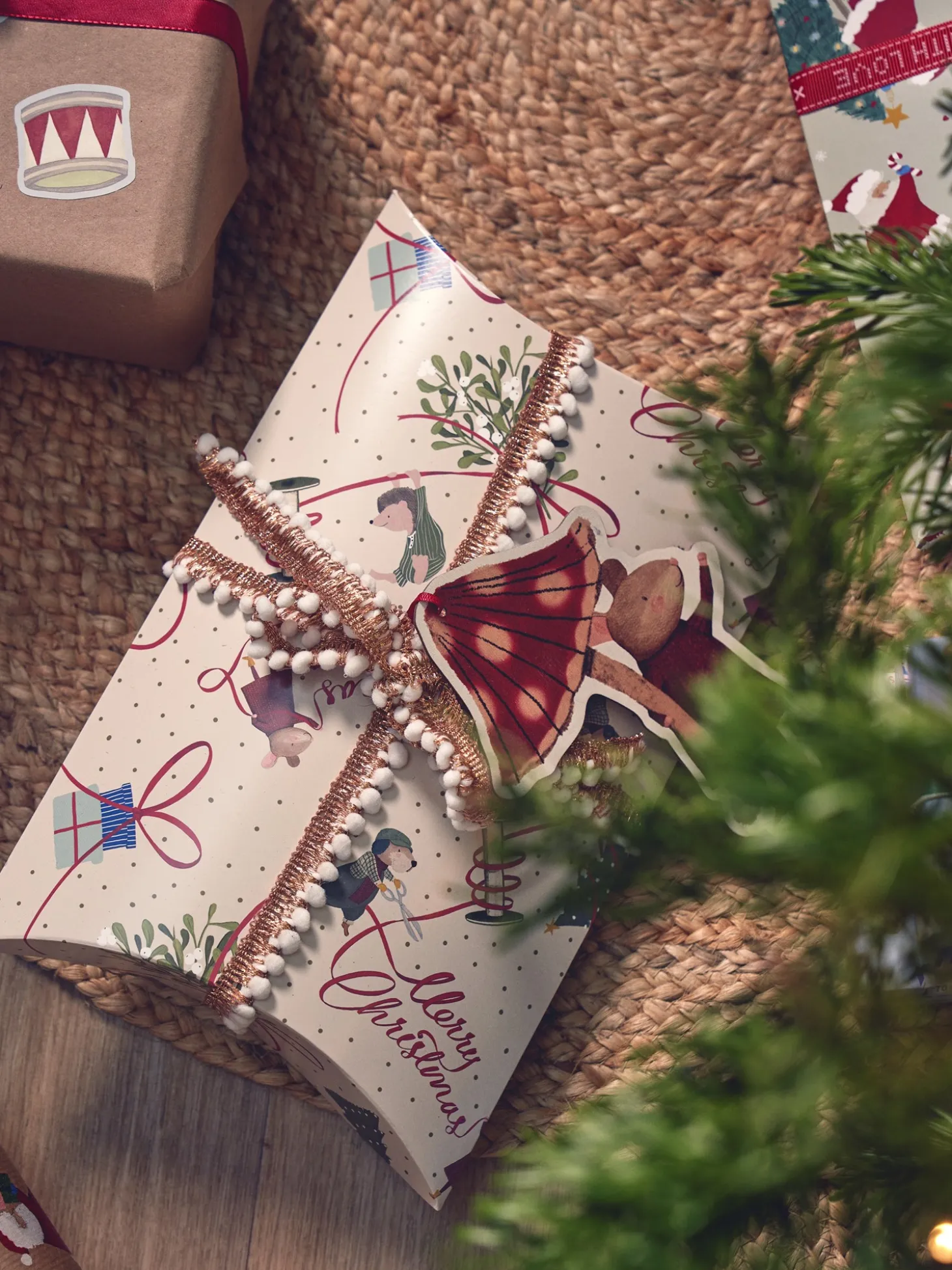 Gavebånd Med Ornament