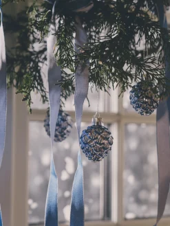 Kongleornament