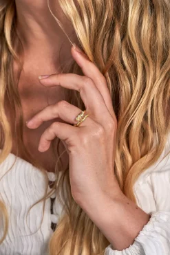Shiny Twist-ring
