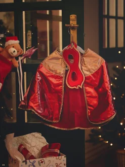 Utkledningsmaske Og Mansjetter